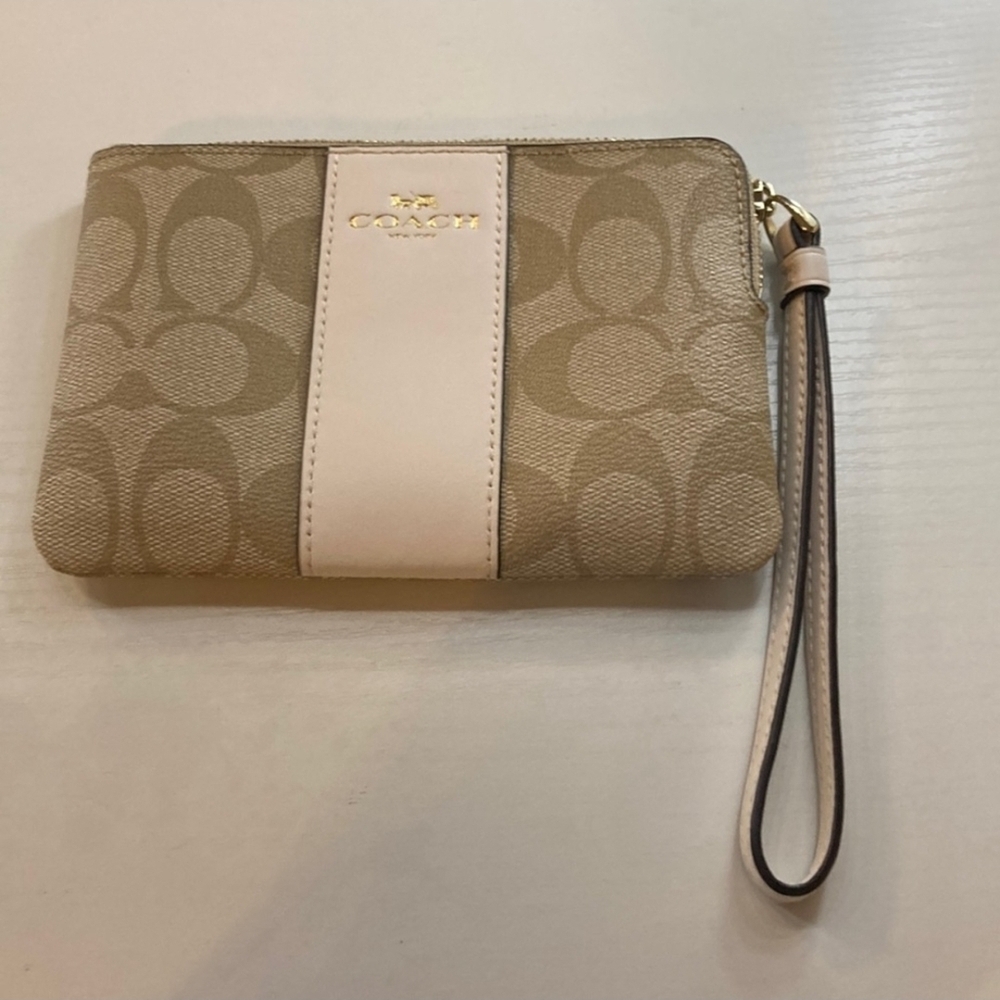 Coach Beige and White Wristlet